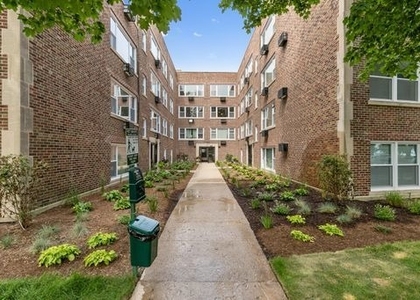 7634 N Eastlake Terrace - Photo 1