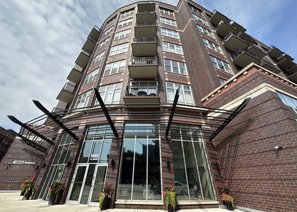 1000 W Adams Street - Photo 1