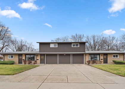 541 N Edgelawn Drive - Photo 1