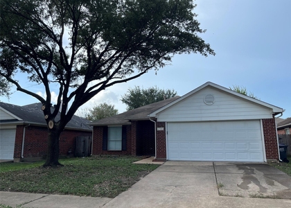 17314 Glenmorris Drive - Photo 1