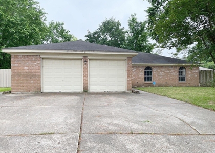 23907 Pea Ridge - Photo 1