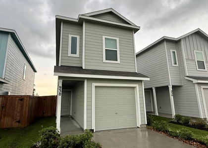 938 Pertuso Ln - Photo 1