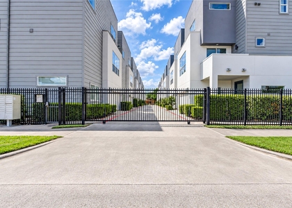 2234 Leeland Street - Photo 1