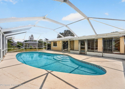 1340 Mariposa Drive Ne - Photo 1