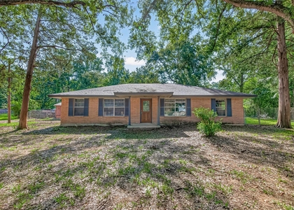 611 Dogwood Trail - Photo 1