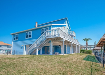 976 Bonita Street - Photo 1