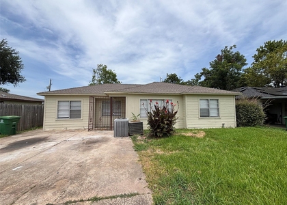 3521 Grassmere Street - Photo 1