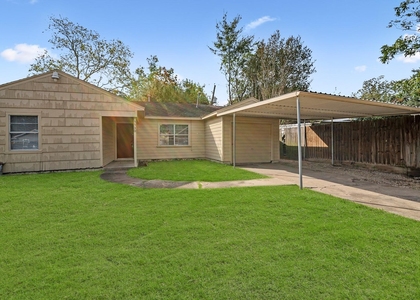 5530 Shamrock Street - Photo 1
