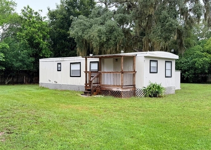 6811 Rochelle Avenue - Photo 1