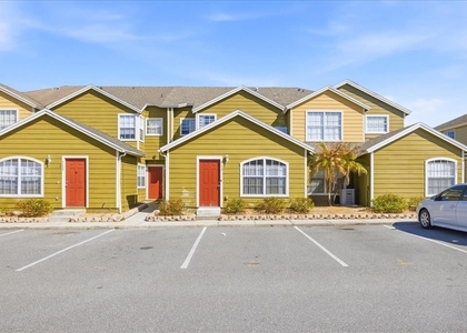 713 Washington Palm Loop - Photo 1