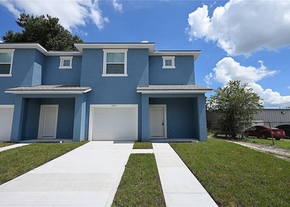 1011 N Brunnell Parkway - Photo 1