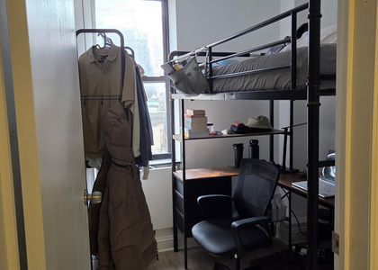 West 34th Street - Photo 1