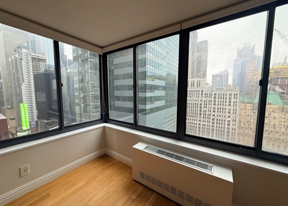 West 48th Street - Photo 1