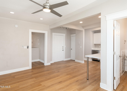 521 W Missouri Avenue - Photo 1