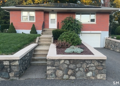 67 Phyllis Avenue - Photo 1