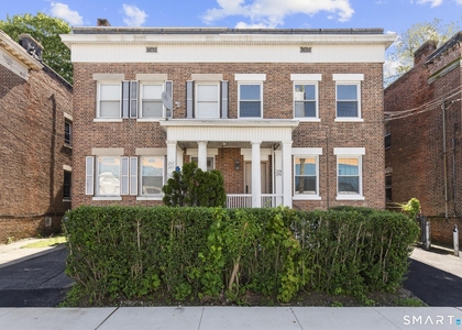 276 Bond Street - Photo 1