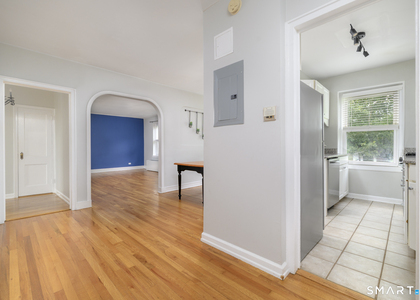 136 Woodside Green - Photo 1