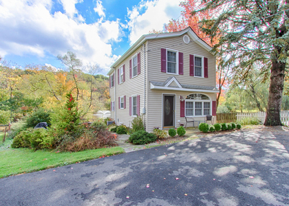 16 Mendham Ave - Photo 1