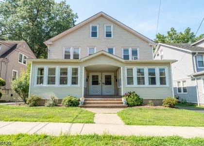 10 Marshall St - Photo 1