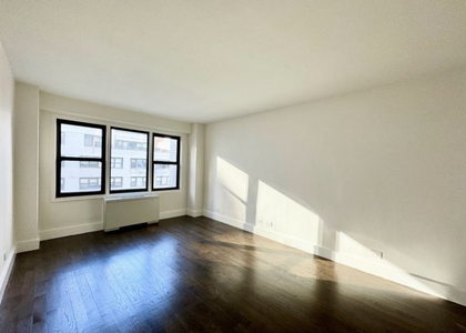 210 East 63rd Street # 05R - Photo 1