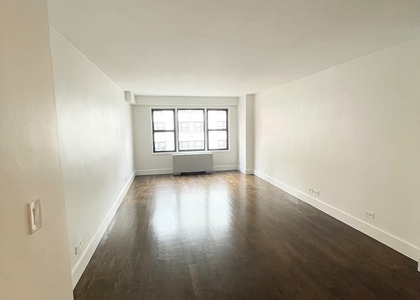East 63 Street - Photo 1