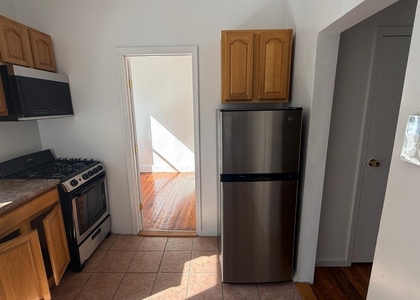 York Avenue - Photo 1