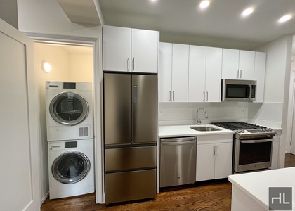 West 68 Street - Photo 1