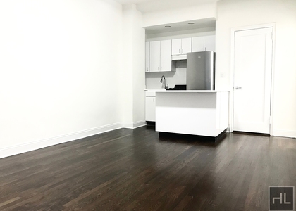 East 46 Street - Photo 1