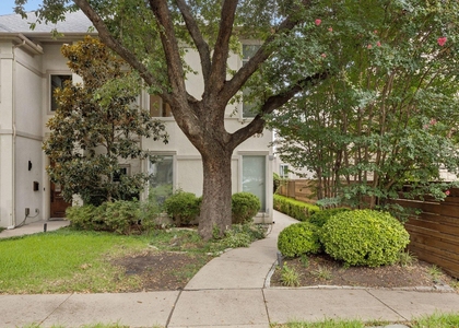 5609 La Foy Boulevard - Photo 1