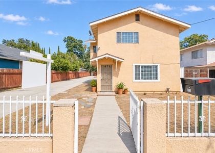 872 N Euclid Drive - Photo 1