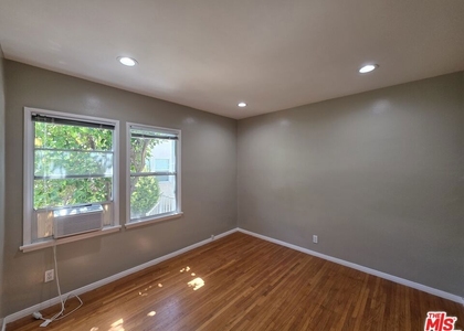 1430 Franklin Street - Photo 1