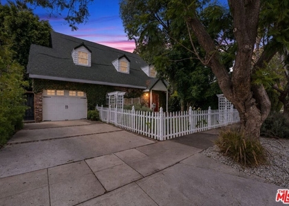 4309 Gentry Avenue - Photo 1