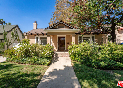 1919 N Catalina Street - Photo 1