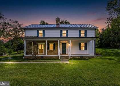 5519 Hopewell Road - Photo 1