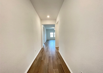 431 Sebring Cir - Photo 1