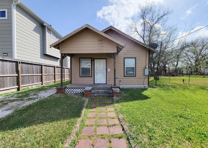 5106 Hershe Street - Photo 1