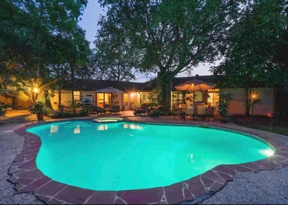 2526 Creekway Circle - Photo 1