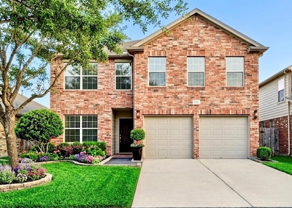 7215 Ravenswood - Photo 1