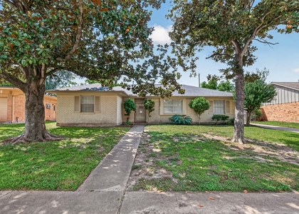 7214 Tours Street - Photo 1
