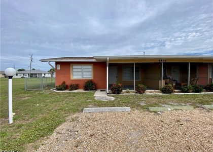 4819 Marine Drive - Photo 1