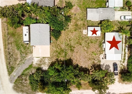 7257 Victory Road - Photo 1