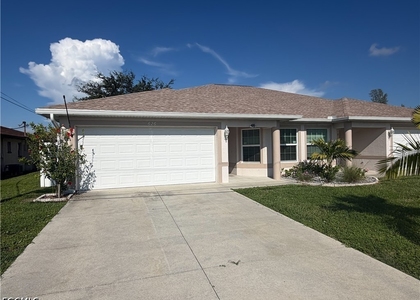 626 Se 13th Place - Photo 1
