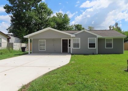 705 Baca Street - Photo 1