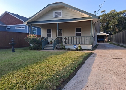7335 Santiago Street - Photo 1
