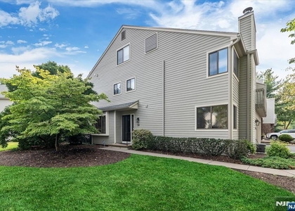 54 Spruce - Photo 1