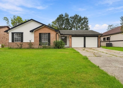 5223 Heathercrest Street - Photo 1