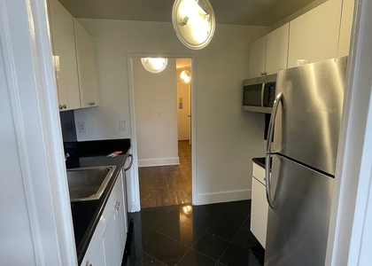 East 63 Street - Photo 1