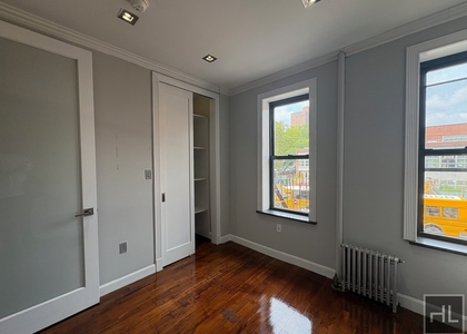 2 Avenue - Photo 1