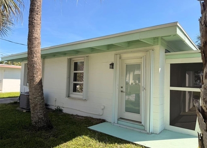 1231 S Central Avenue - Photo 1