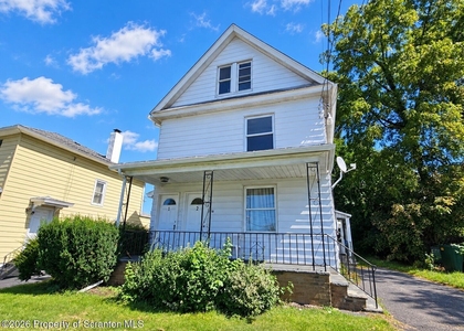 2510 Boulevard Avenue - Photo 1